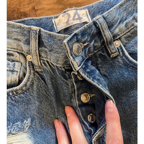 NWT! Free People x Revolve 24 We The Free CRVY Straight Wide Leg Jean Distressed - Picture 6 of 7
